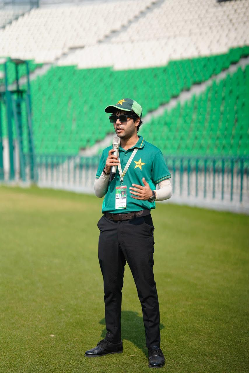 Hassan Fadul hosting